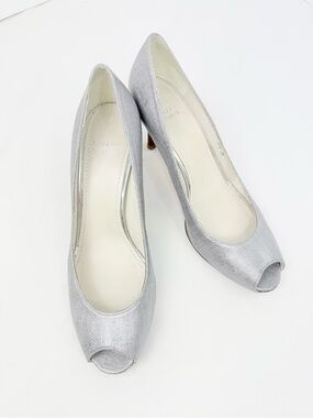 Stuart Weitzman Metallic Pewter Silver Peep Toe Wood Heel Pumps